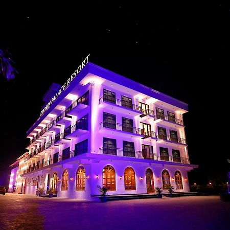 Krown Palace Resort Silvassa Eksteriør bilde