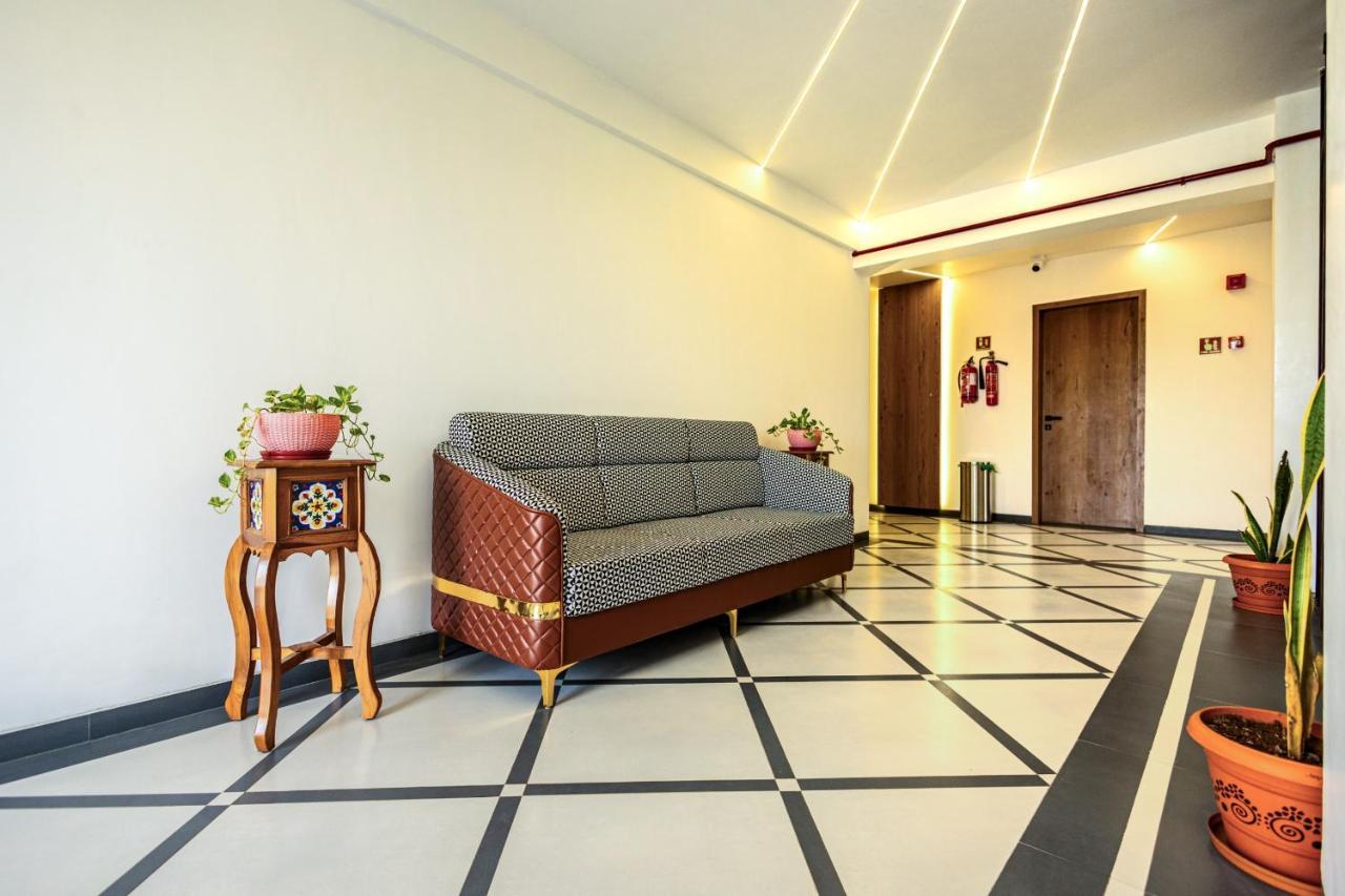 Krown Palace Resort Silvassa Eksteriør bilde