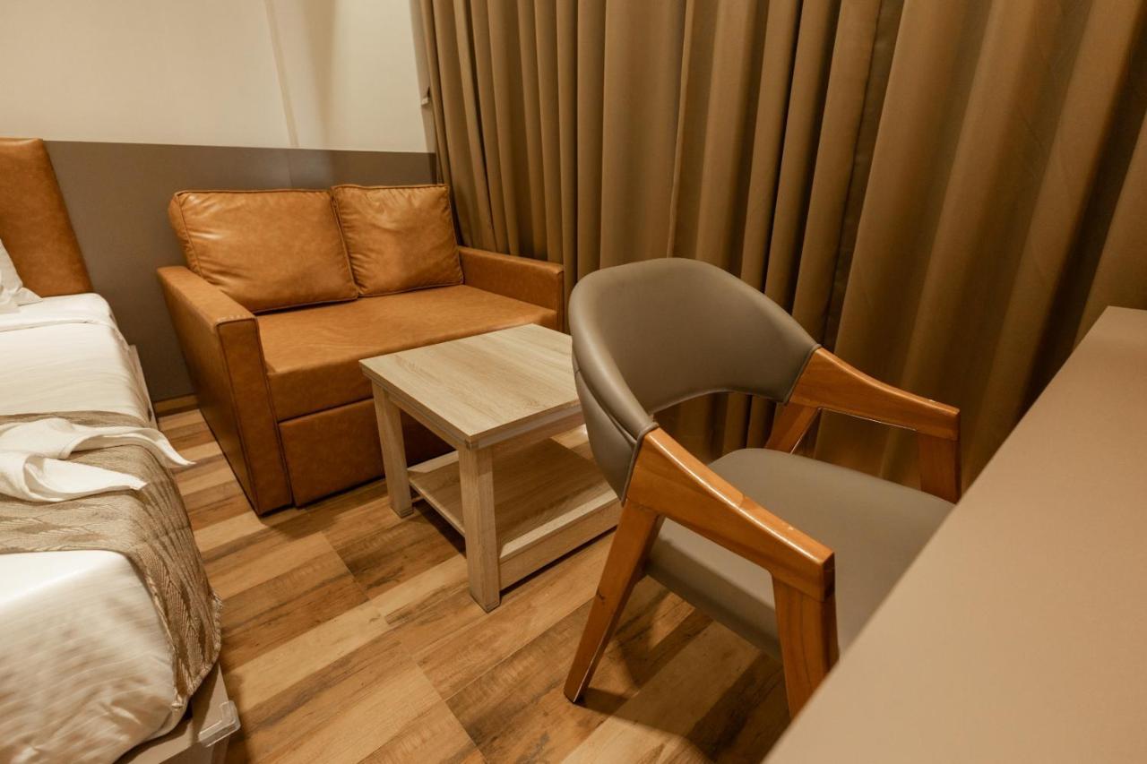 Krown Palace Resort Silvassa Eksteriør bilde